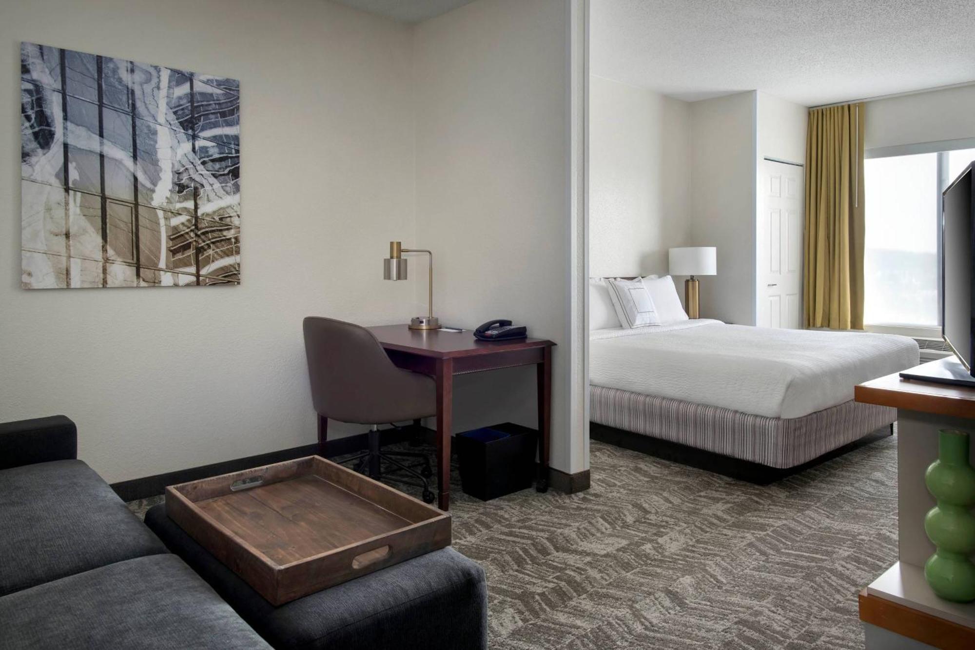Springhill Hotel